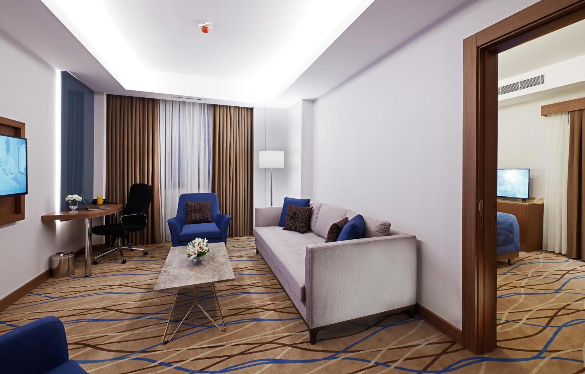 Dedeman 카이세리 외부 사진